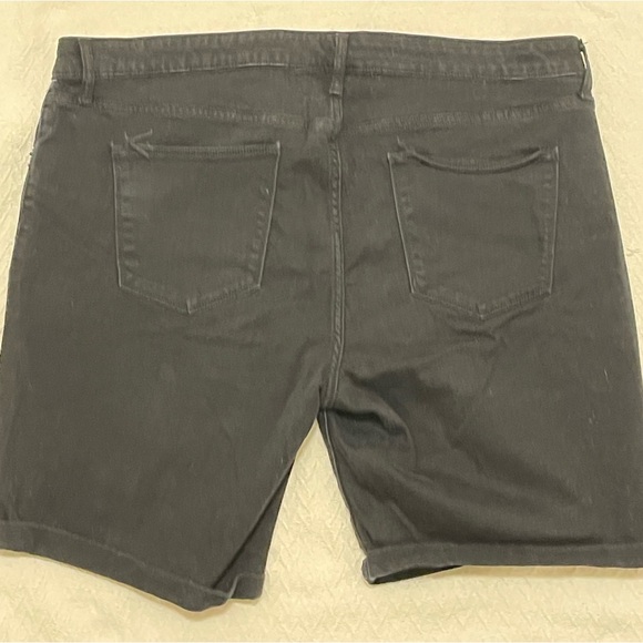 Universal Threads black Bermuda shorts size 20W - Picture 7 of 11